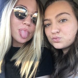 Meet your Posher, Karee